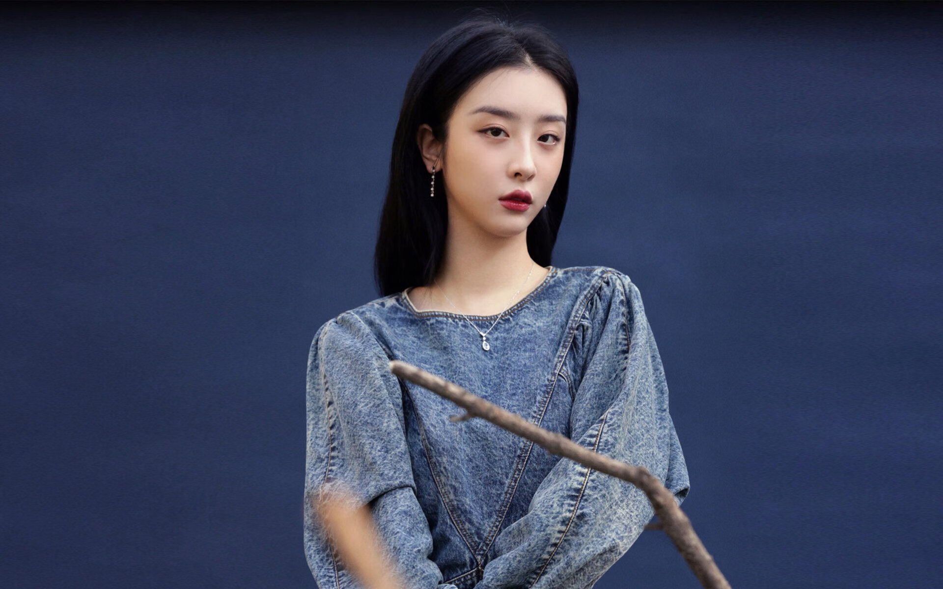 数据表现:48%的命中率,22次助攻,团队出色!,命中率80%