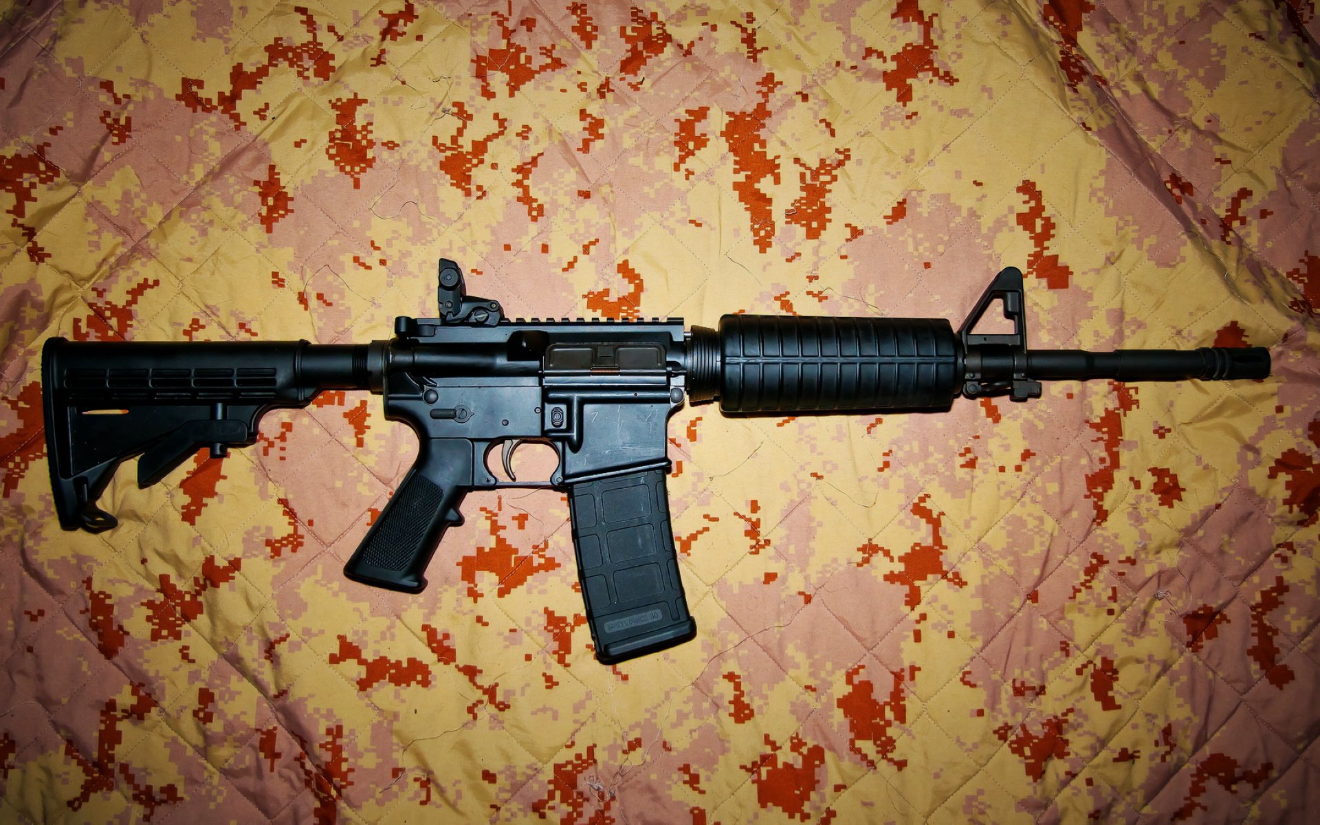 赛段操作揭秘:车手如何掌控复杂路况?,赛车比赛时车手如何平顺驾驶