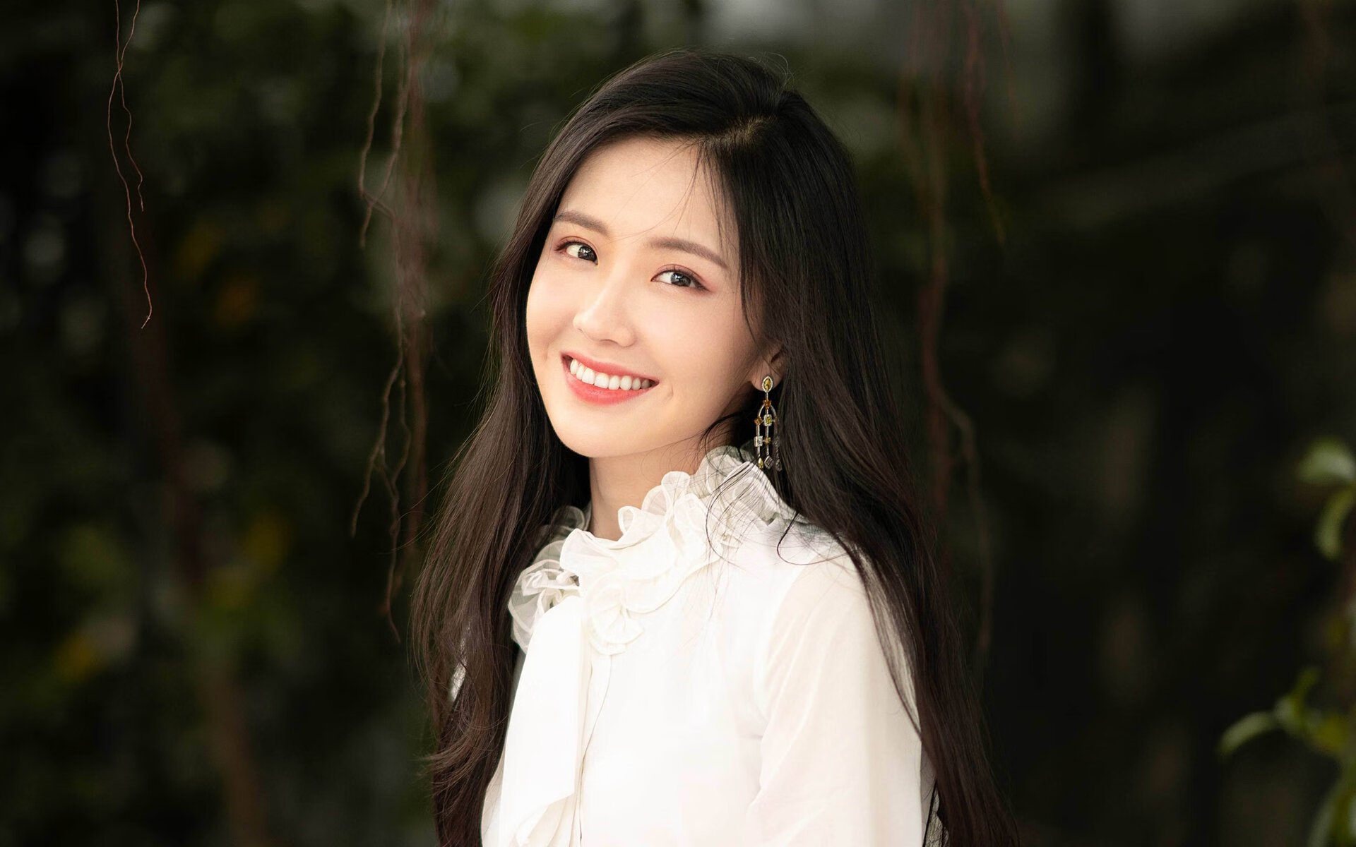 AYX SPORTS-世界赛冠军归属悬念加大，世界赛全胜夺冠