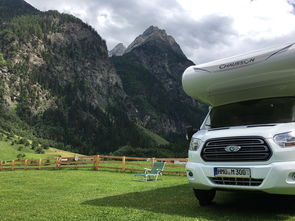 爱游戏 电竞-全国高山越野赛选手挑战极限天气，2021崀山越野赛