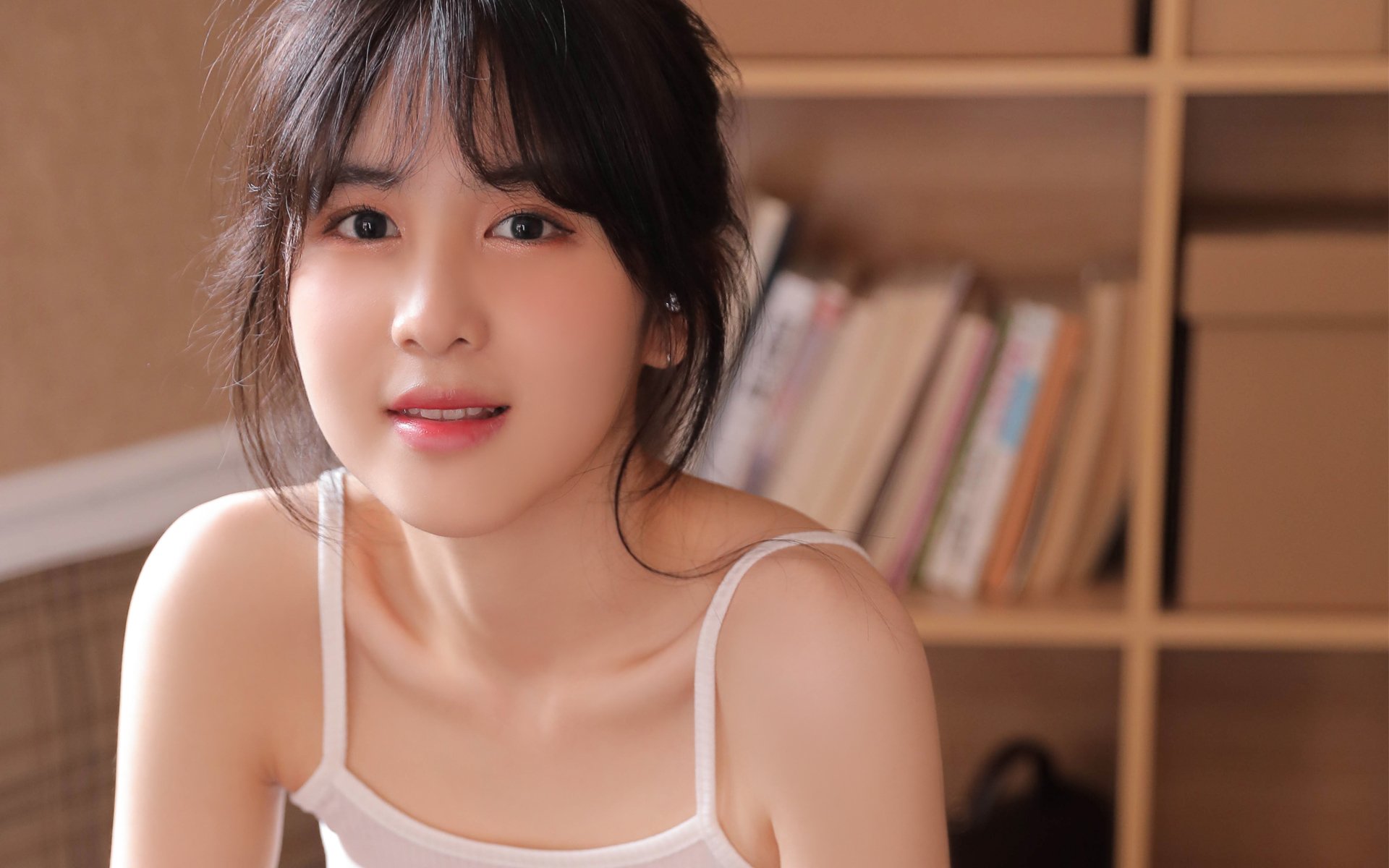 爱游戏app-恩多耶-布鲁阿尔决赛冲刺惊艳全场，恩内斯特·布鲁佛