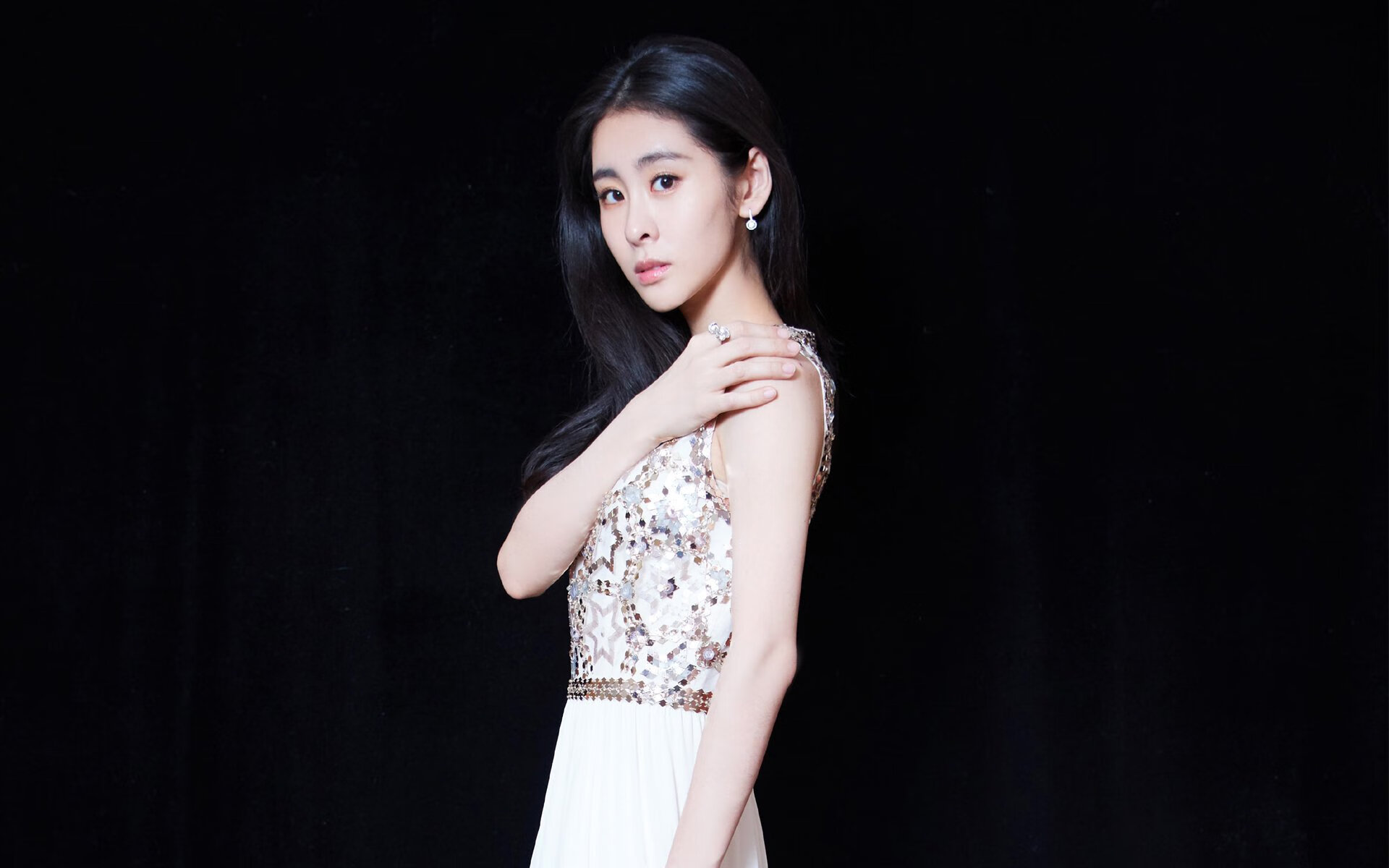 法国混合接力突破自我刷新纪录,法国混双女选手是谁